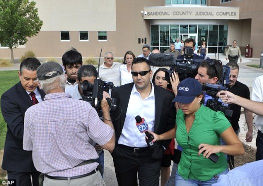 article-2366729-1AD8D2F7000005DC-15_634x449